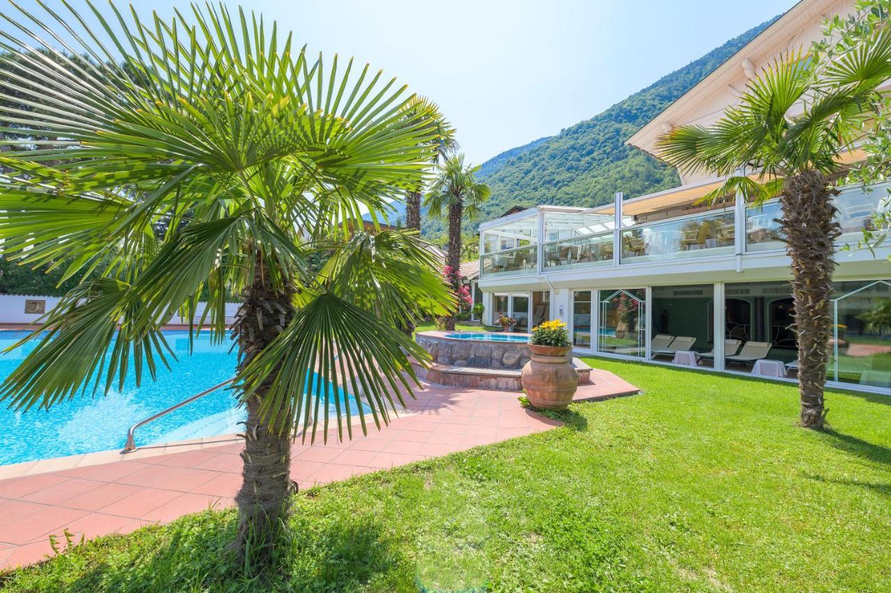 Glanzhof Hotel & Apartments Marlengo Bagian luar foto
