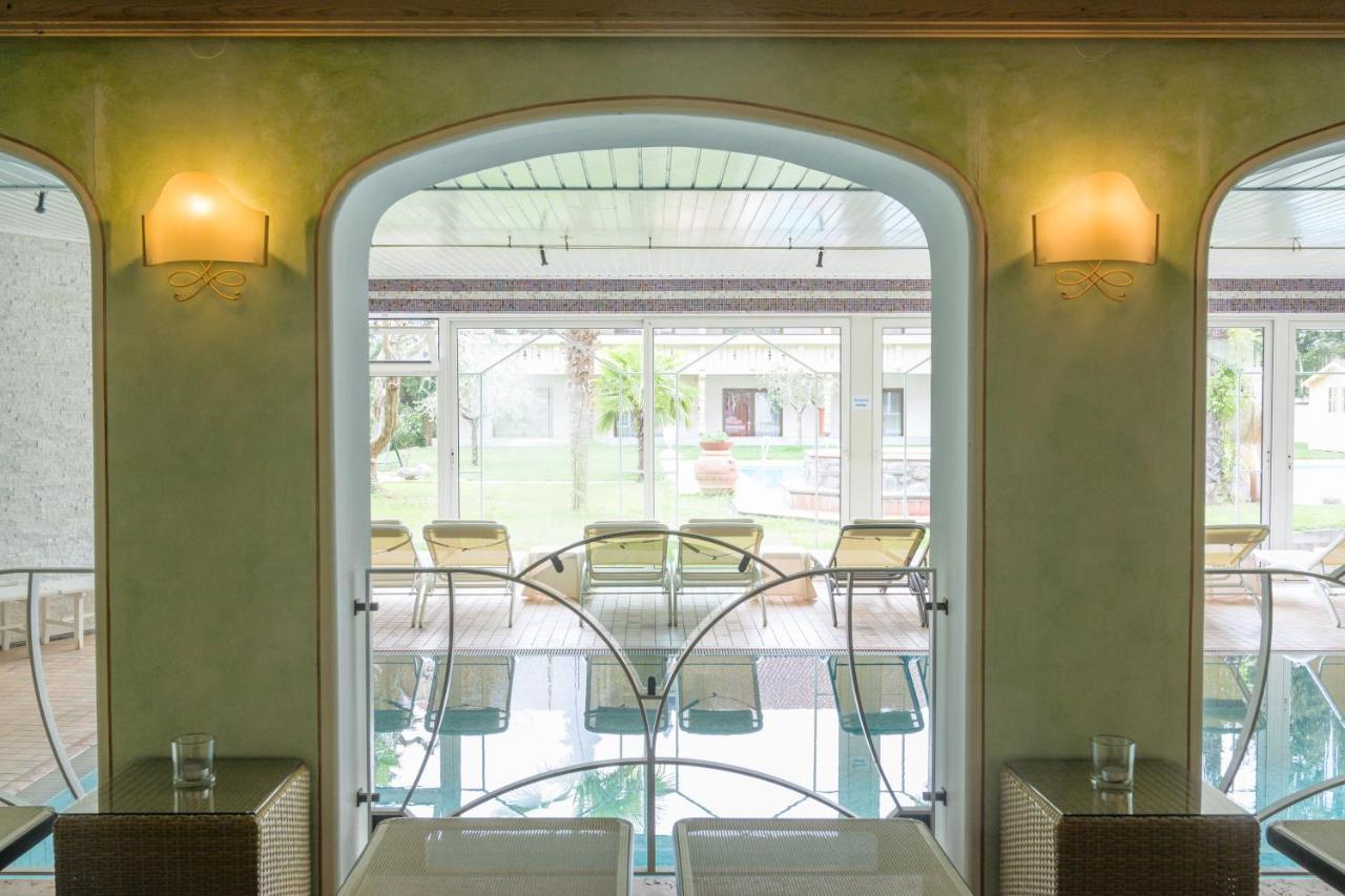 Glanzhof Hotel & Apartments Marlengo Bagian luar foto