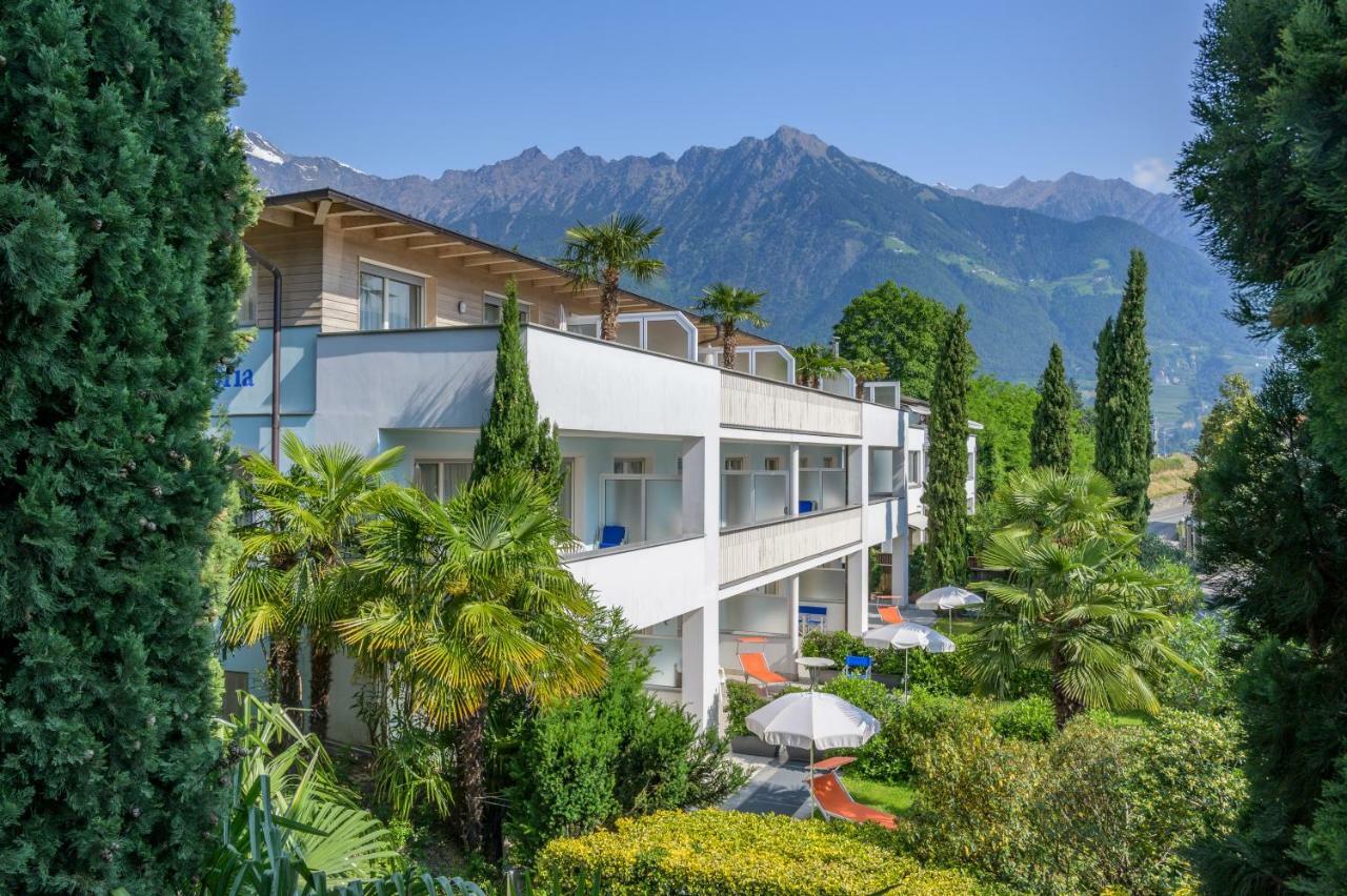 Glanzhof Hotel & Apartments Marlengo Bagian luar foto